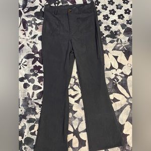 Bootcut grey pants size small. Super cute no flaws
